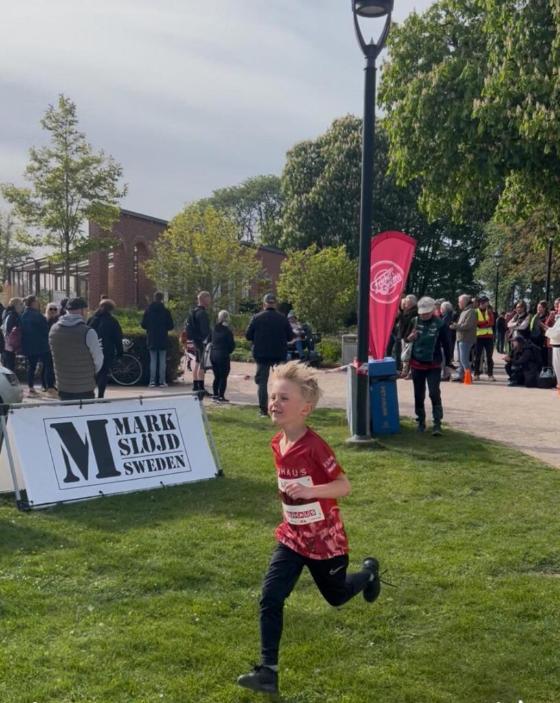 Öppet transferfönster även hos Gronsvart 6 - Åhus Friidrottsklubb Blodomloppet 6 - Åhus Friidrott